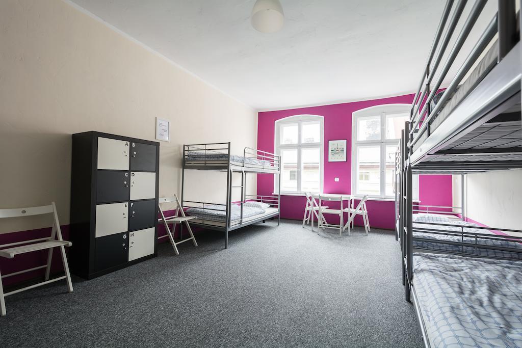Hostel Awangarda Poznań Cameră foto
